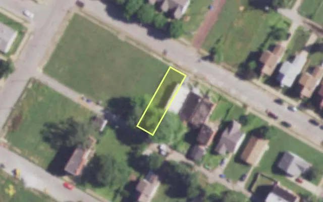 Aerial view of 3730 GARFIELD AV — vacant lot, St. Louis with approximate parcel outline