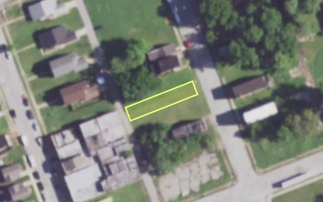 Aerial view of 3917 N 23RD ST — vacant lot, St. Louis with approximate parcel outline