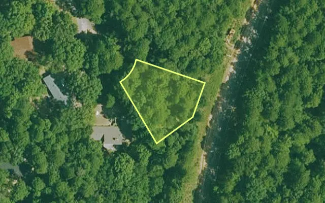 Aerial view of GARLAND County parcel 60823 — Arkansas post-auction with approximate parcel outline