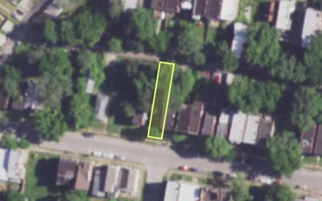 Aerial view of 2129 CHIPPEWA ST — vacant lot, St. Louis with approximate parcel outline