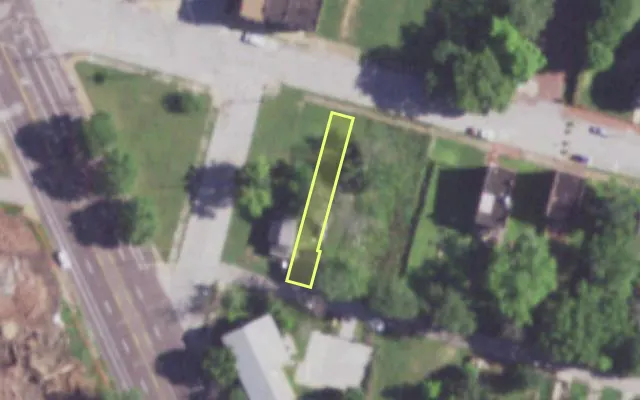 Aerial view of 1944 HEBERT ST — vacant lot, St. Louis with approximate parcel outline