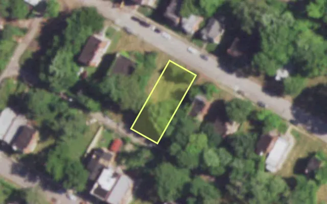 Aerial view of 4568 COTE BRILLIANTE AV — vacant lot, St. Louis with approximate parcel outline