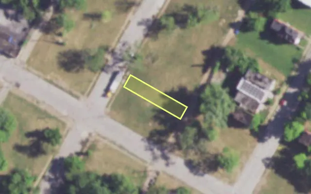 Aerial view of 2406 BACON ST — vacant lot, St. Louis with approximate parcel outline