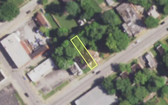 Aerial view of 5019 UNION BLVD — vacant lot, St. Louis with approximate parcel outline