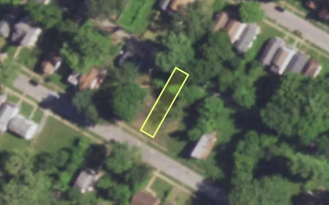 Aerial view of 6039 GARESCHE AV — vacant lot, St. Louis with approximate parcel outline