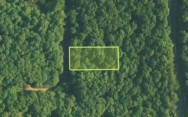 Aerial view of VAN BUREN County parcel 4400-16132-0000 — Arkansas post-auction with approximate parcel outline