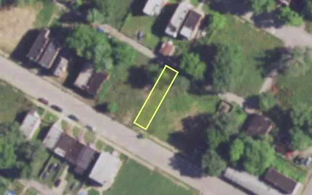 Aerial view of 3831 COTTAGE AV — vacant lot, St. Louis with approximate parcel outline