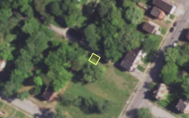 Aerial view of 1721 R MARCUS AV — vacant lot, St. Louis with approximate parcel outline