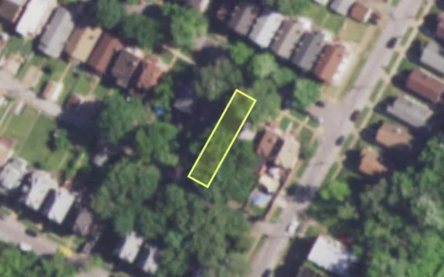 Aerial view of 4636 FARLIN AV — vacant lot, St. Louis with approximate parcel outline