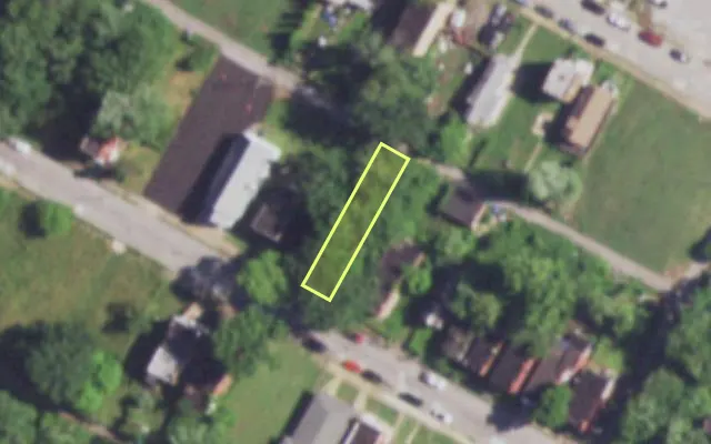 Aerial view of 4241 W GARFIELD AV — vacant lot, St. Louis with approximate parcel outline