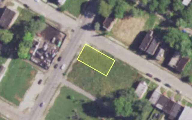 Aerial view of 2520 N VANDEVENTER AV — vacant lot, St. Louis with approximate parcel outline