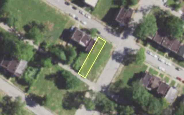 Aerial view of 5904 HIGHLAND AV — vacant lot, St. Louis with approximate parcel outline