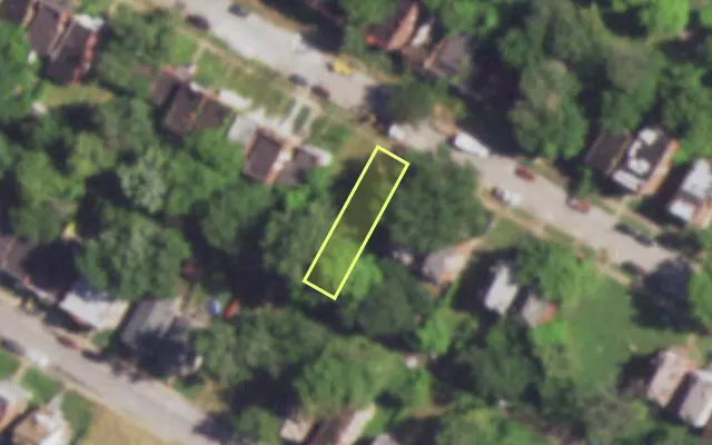 Aerial view of 4762 NORTHLAND AV — vacant lot, St. Louis with approximate parcel outline