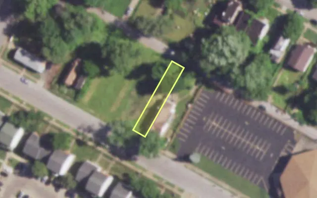 Aerial view of 4345 KENNERLY AV — vacant lot, St. Louis with approximate parcel outline