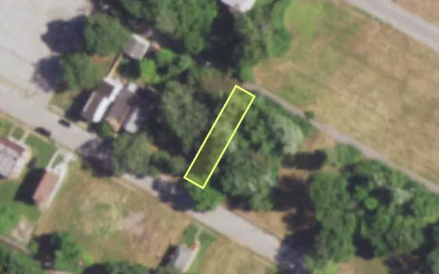 Aerial view of 4561 COTTAGE AV — vacant lot, St. Louis with approximate parcel outline