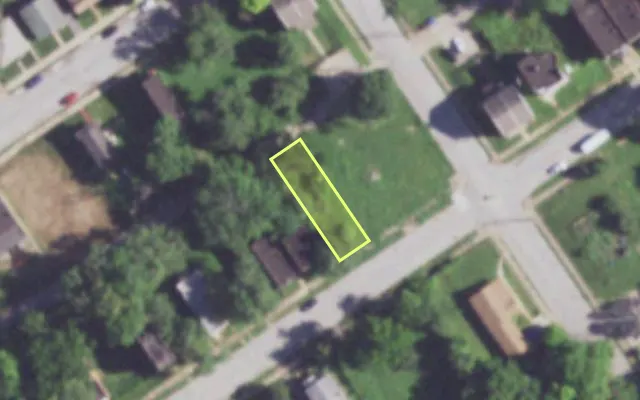 Aerial view of 1509 OBEAR AV — vacant lot, St. Louis with approximate parcel outline