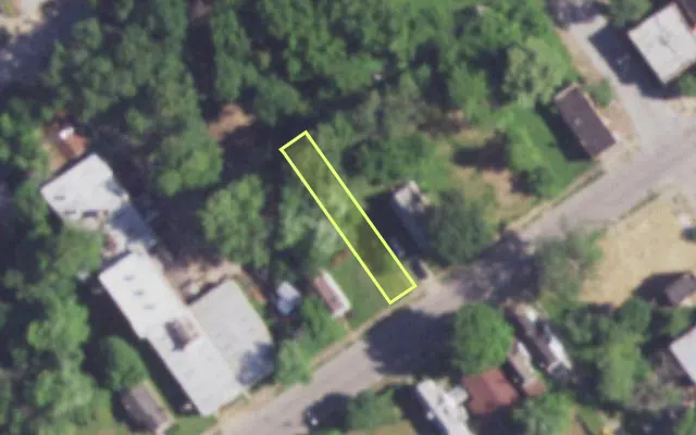 Aerial view of 4551 POPE AV — vacant lot, St. Louis with approximate parcel outline