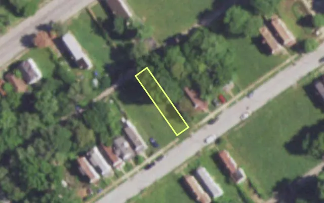 Aerial view of 5071 GERALDINE AV — vacant lot, St. Louis with approximate parcel outline