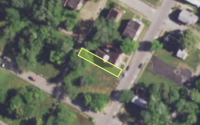 Aerial view of 1711 ANNIE MALONE DR — vacant lot, St. Louis with approximate parcel outline