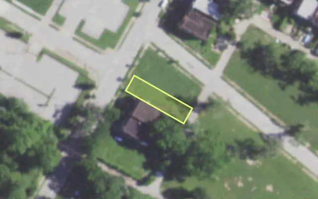 Aerial view of 3328 CLARA AV — vacant lot, St. Louis with approximate parcel outline
