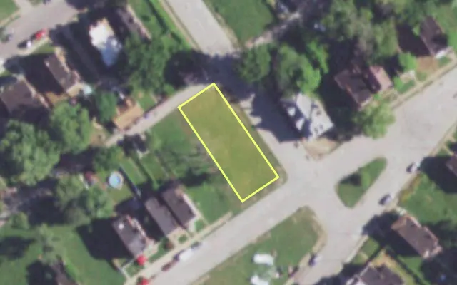 Aerial view of 2003 ALICE AV — vacant lot, St. Louis with approximate parcel outline