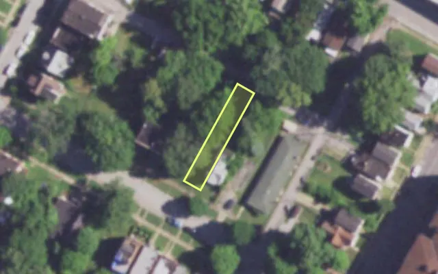 Aerial view of 4123 W GREEN LEA PL — vacant lot, St. Louis with approximate parcel outline