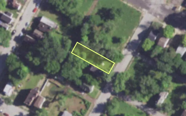 Aerial view of 4123 WARNE AV — vacant lot, St. Louis with approximate parcel outline