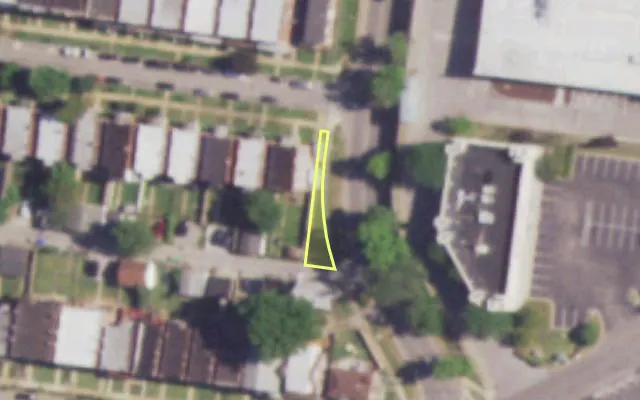 Aerial view of 3900 MIAMI ST — vacant lot, St. Louis with approximate parcel outline