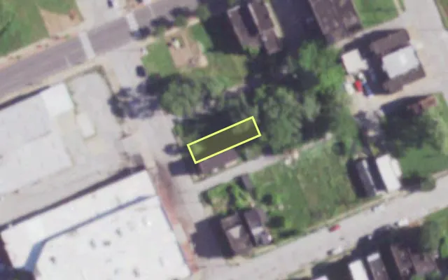 Aerial view of 3612 N 21ST ST — vacant lot, St. Louis with approximate parcel outline