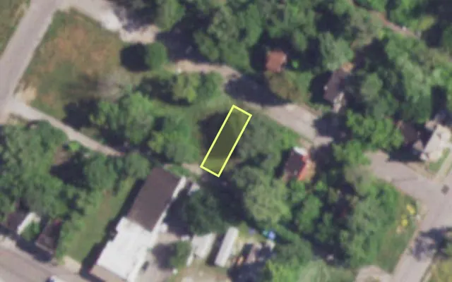 Aerial view of 4224 ALDINE AV — vacant lot, St. Louis with approximate parcel outline