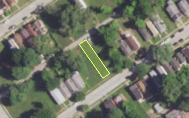 Aerial view of 5029 CLAXTON AV — vacant lot, St. Louis with approximate parcel outline