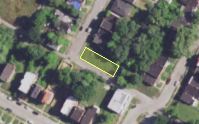 Aerial view of 3022 ROLLA PL — vacant lot, St. Louis with approximate parcel outline