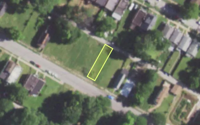 Aerial view of 5721 MAFFITT AV — vacant lot, St. Louis with approximate parcel outline