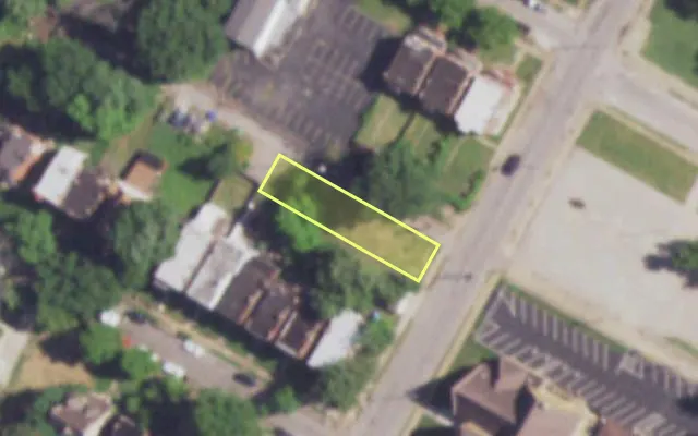 Aerial view of 3013 MARCUS AV — vacant lot, St. Louis with approximate parcel outline