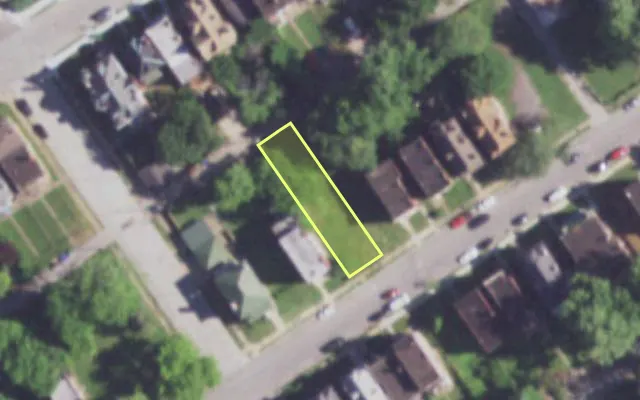 Aerial view of 2037 ADELAIDE AV — vacant lot, St. Louis with approximate parcel outline