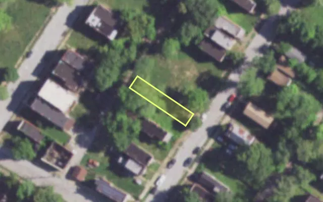 Aerial view of 4219 DESOTO AV — vacant lot, St. Louis with approximate parcel outline