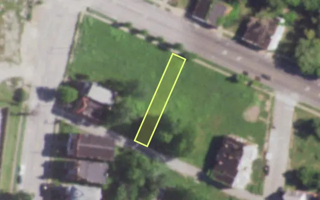 Aerial view of 4862 DR MARTIN LUTHER KING DR — vacant lot, St. Louis with approximate parcel outline