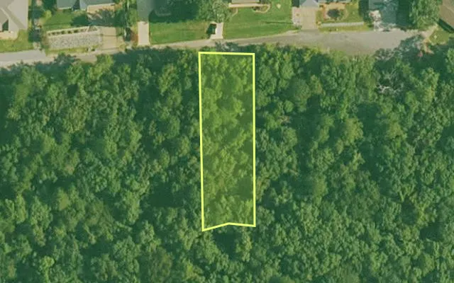 Aerial view of HOT SPRING County parcel 633-14022-000 — Arkansas post-auction with approximate parcel outline