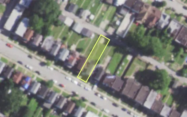 Aerial view of 5227 WABADA AV — vacant lot, St. Louis with approximate parcel outline