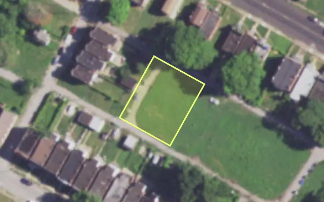 Aerial view of 4147 R W LEE AV — vacant lot, St. Louis with approximate parcel outline