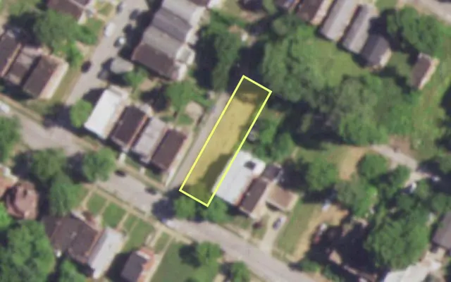 Aerial view of 4775 GREER AV — vacant lot, St. Louis with approximate parcel outline