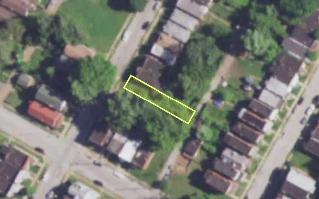 Aerial view of 4114 N TAYLOR AV — vacant lot, St. Louis with approximate parcel outline