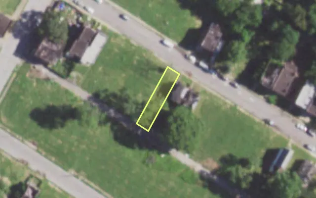 Aerial view of 5876 COTE BRILLIANTE AV — vacant lot, St. Louis with approximate parcel outline