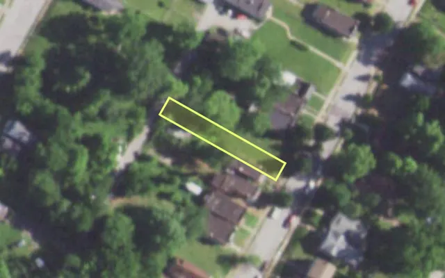 Aerial view of 2537 SEMPLE AV — vacant lot, St. Louis with approximate parcel outline
