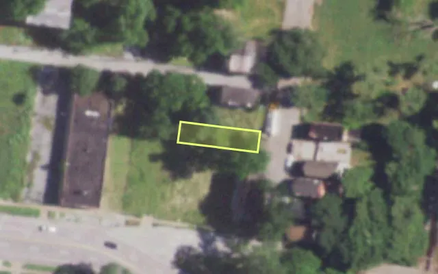 Aerial view of 1315 BAYARD AV — vacant lot, St. Louis with approximate parcel outline