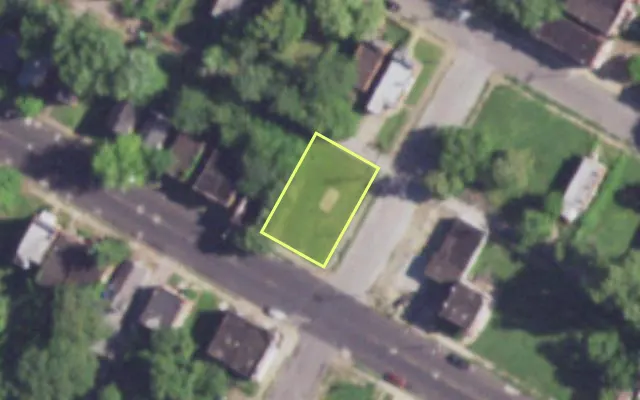 Aerial view of 4301 LEE AV — vacant lot, St. Louis with approximate parcel outline