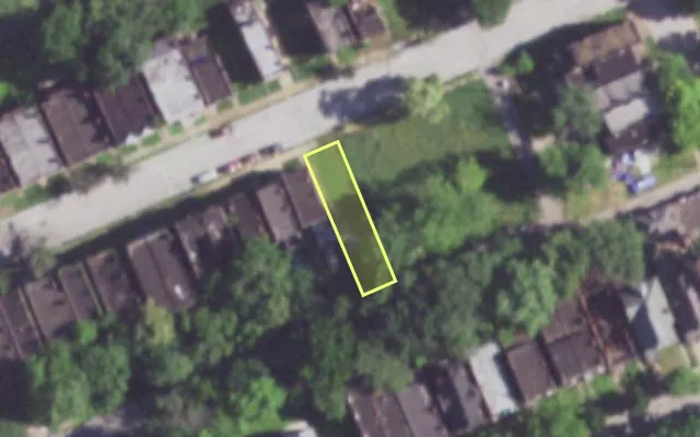 Aerial view of 1126 NEWHOUSE AV — vacant lot, St. Louis with approximate parcel outline