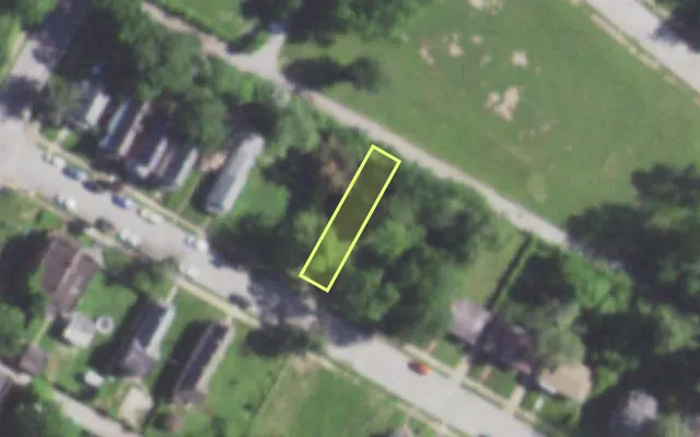 Aerial view of 5555 GREER AV — vacant lot, St. Louis with approximate parcel outline