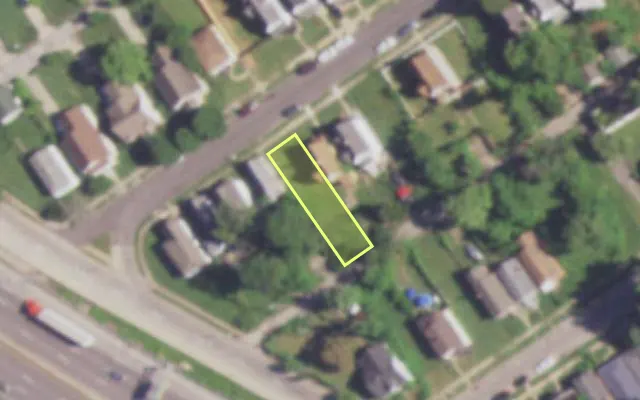 Aerial view of 4710 BEACON AV — vacant lot, St. Louis with approximate parcel outline