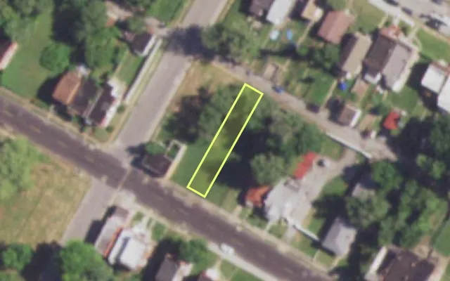 Aerial view of 4625 ST LOUIS AV — vacant lot, St. Louis with approximate parcel outline